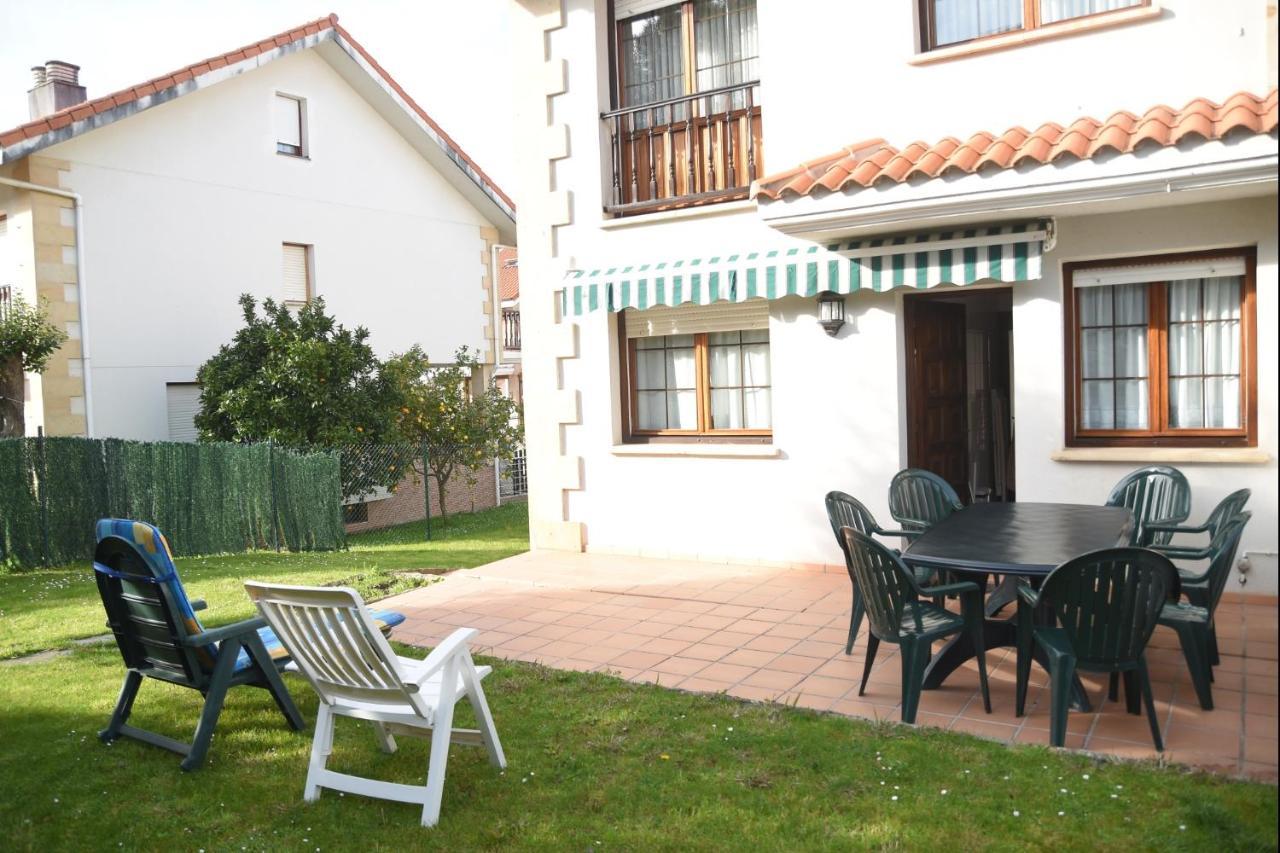 Chalet En Urbanizacion Con Piscina Argoños Exterior foto